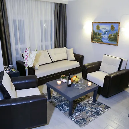 Dream Palace Hotel