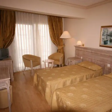 Dream Palace Hotel