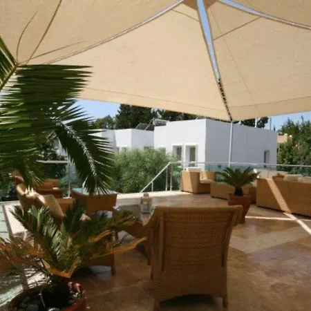 Dream Palace Hotel