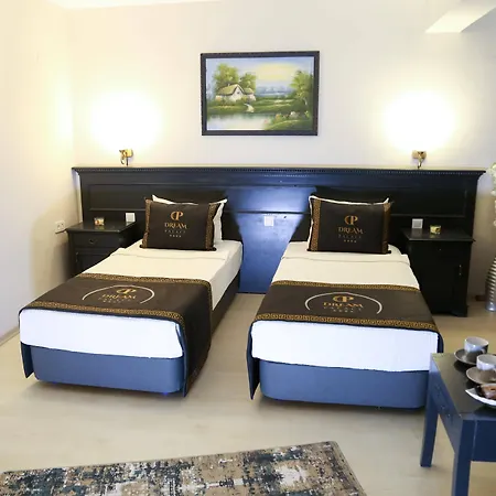 Hotel Dream Palace 3*